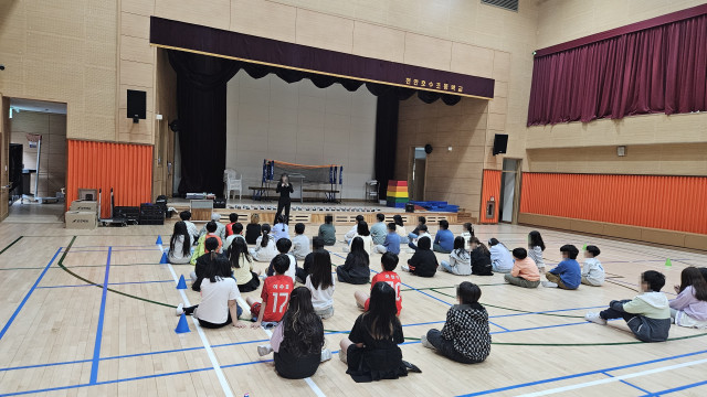 천안시 호수초 드론교육, 출발선에서 게이트까지 단계적으로 익힌 조종