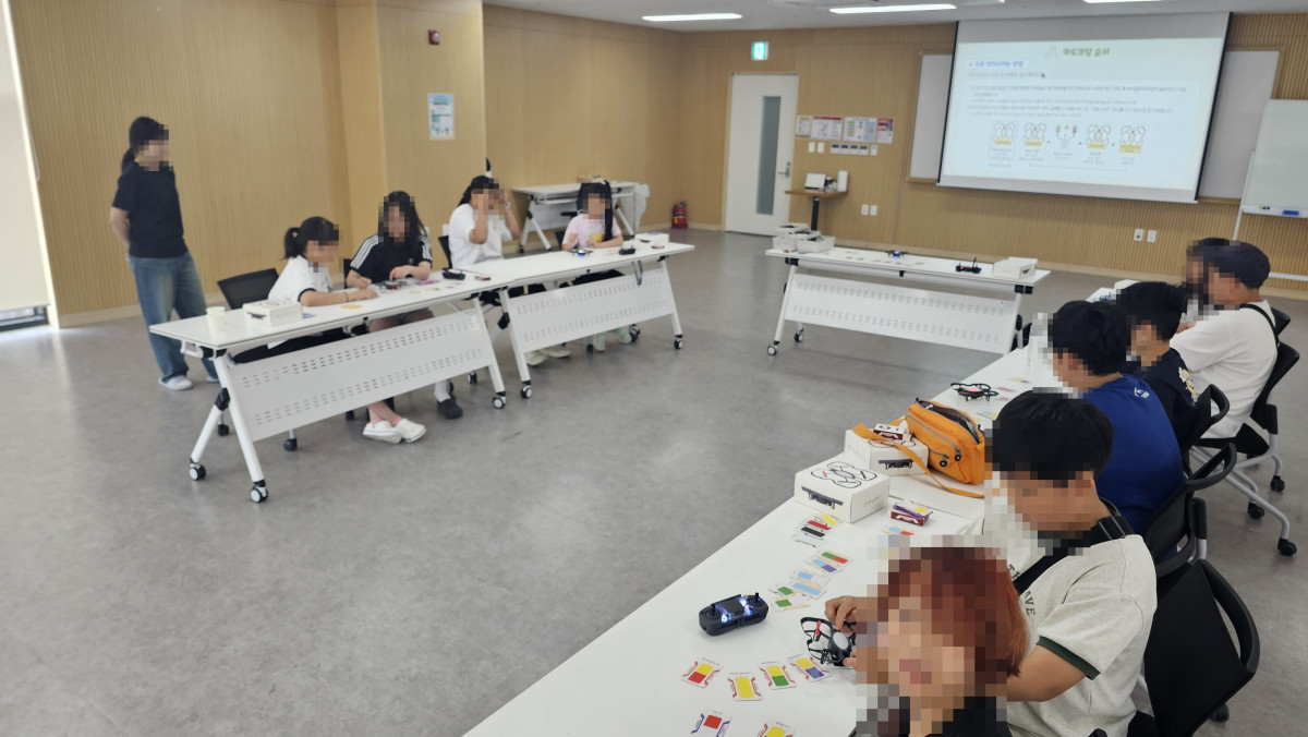02_교실형교육공간_전경.jpg