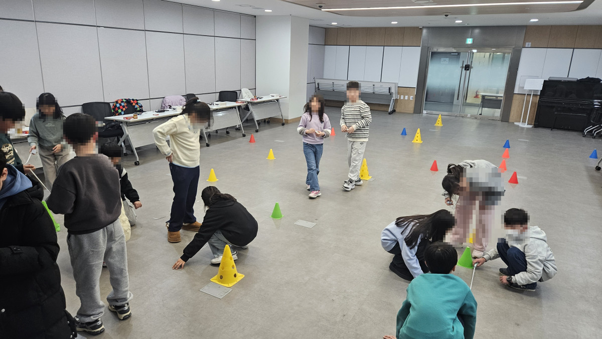 11_친구들과_문제해결.jpg