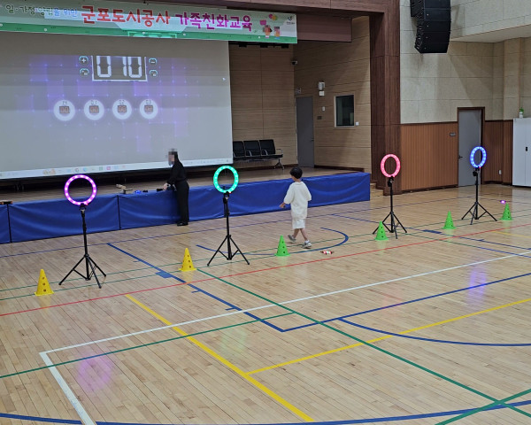 차례별 조종과 공동 관찰을 이은 군포…