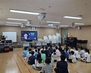 안전 안내에서 발광 표적까지, 문원초…